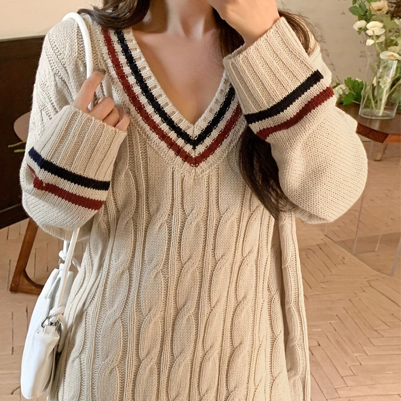 V-Neck Pullover Sweater For Women, Loose And Fashionable Knitted Sweater For Autumn And Winter